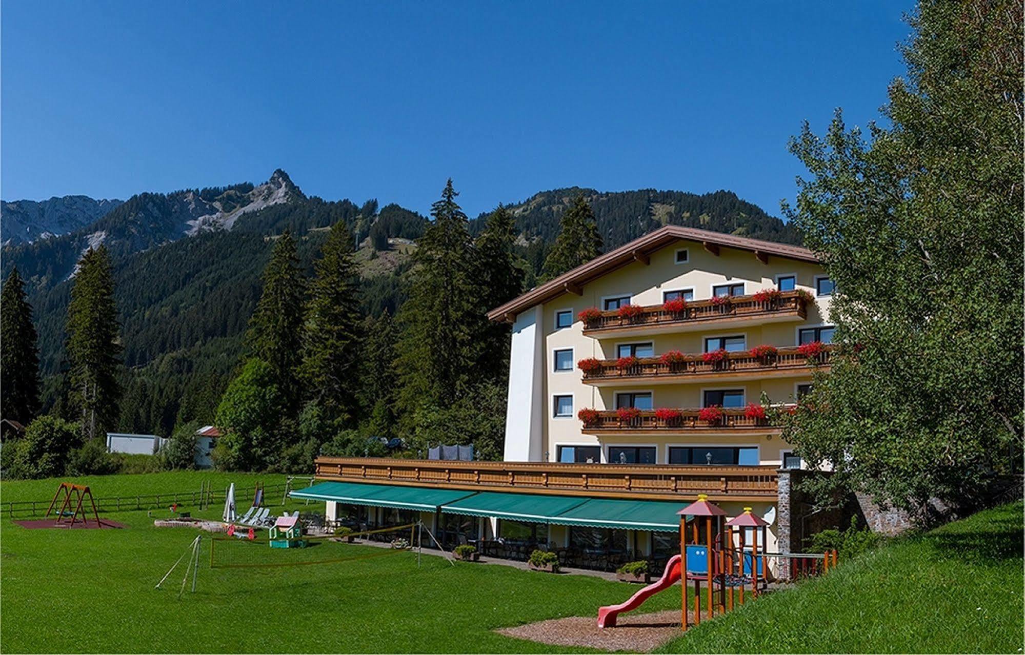 Haus Diana Hotel Reutte Exterior foto